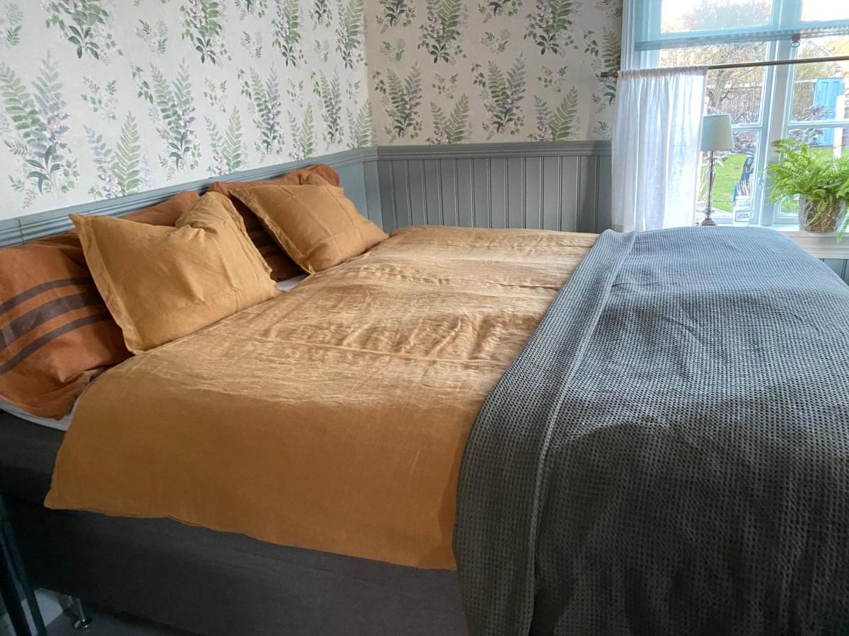 B&B Bland Ormbunkar Och Rosor Falkenberg Dış mekan fotoğraf