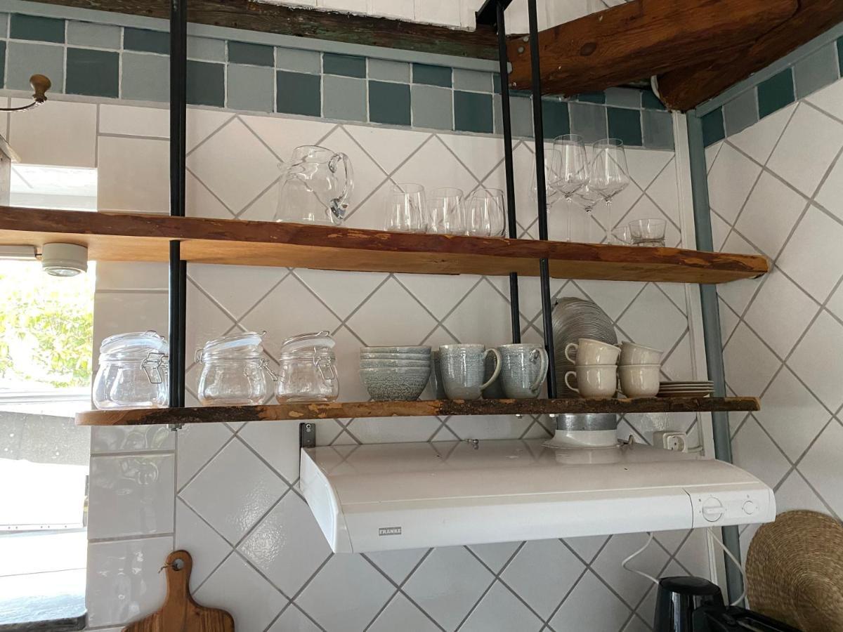 B&B Bland Ormbunkar Och Rosor Falkenberg Dış mekan fotoğraf