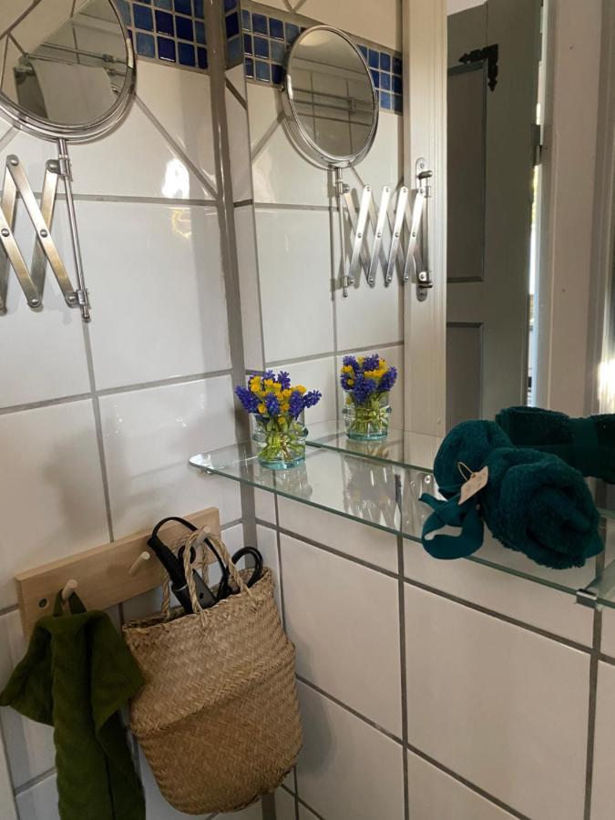 B&B Bland Ormbunkar Och Rosor Falkenberg Dış mekan fotoğraf